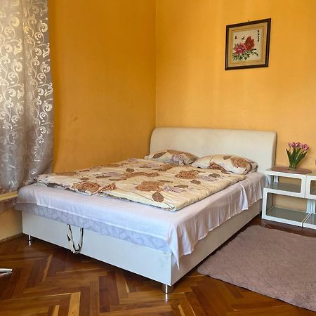 Rose Garden Apartment Siofok Exterior photo