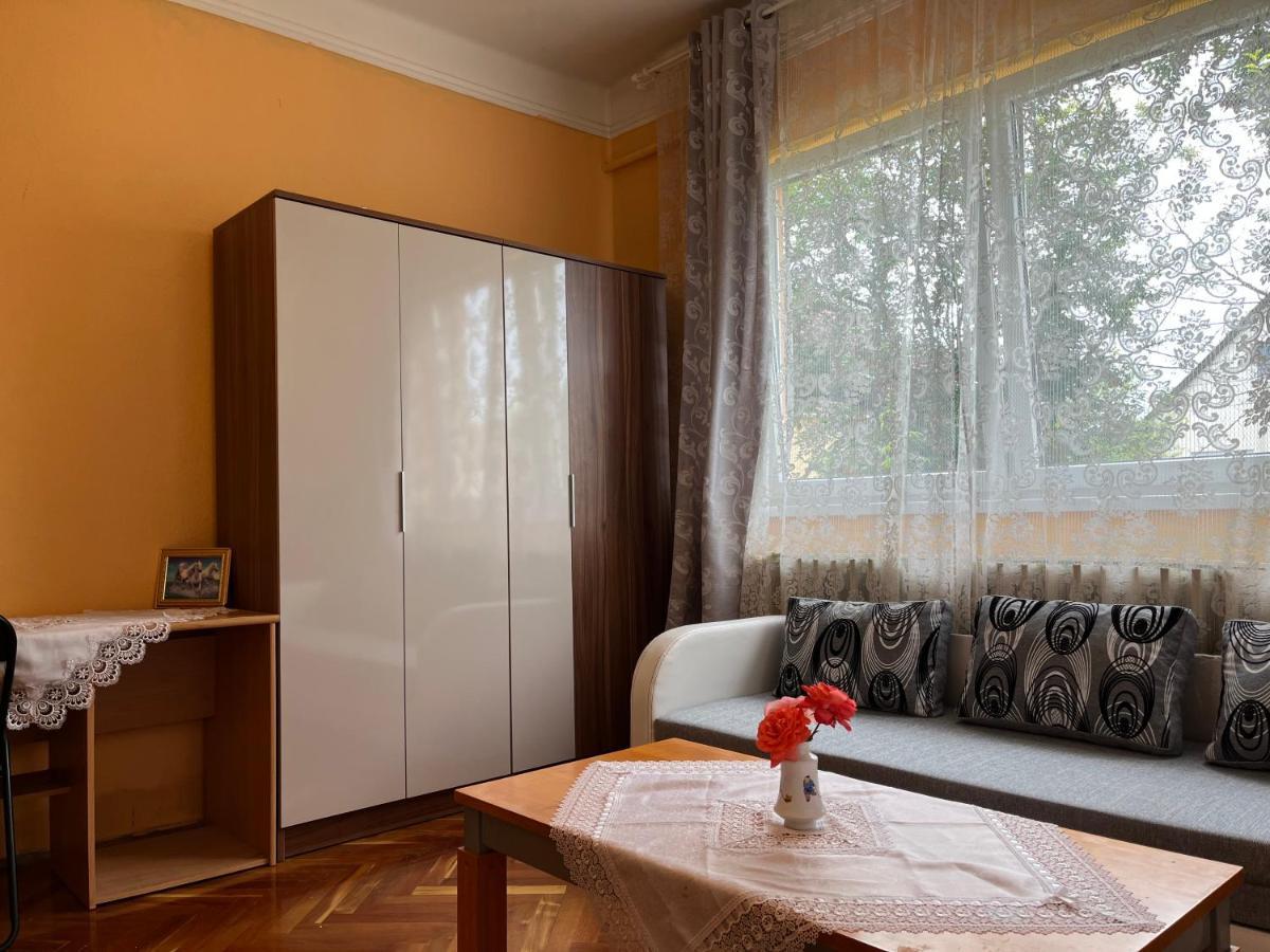 Rose Garden Apartment Siofok Exterior photo